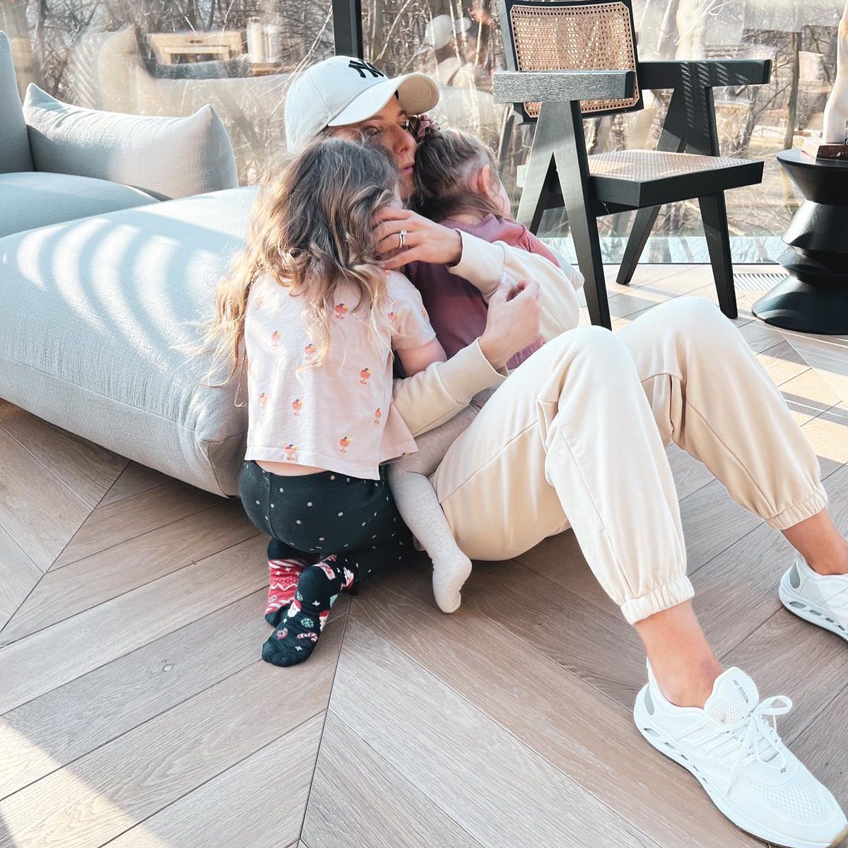 Anna Lewandowska z córkami, fot. Instagram