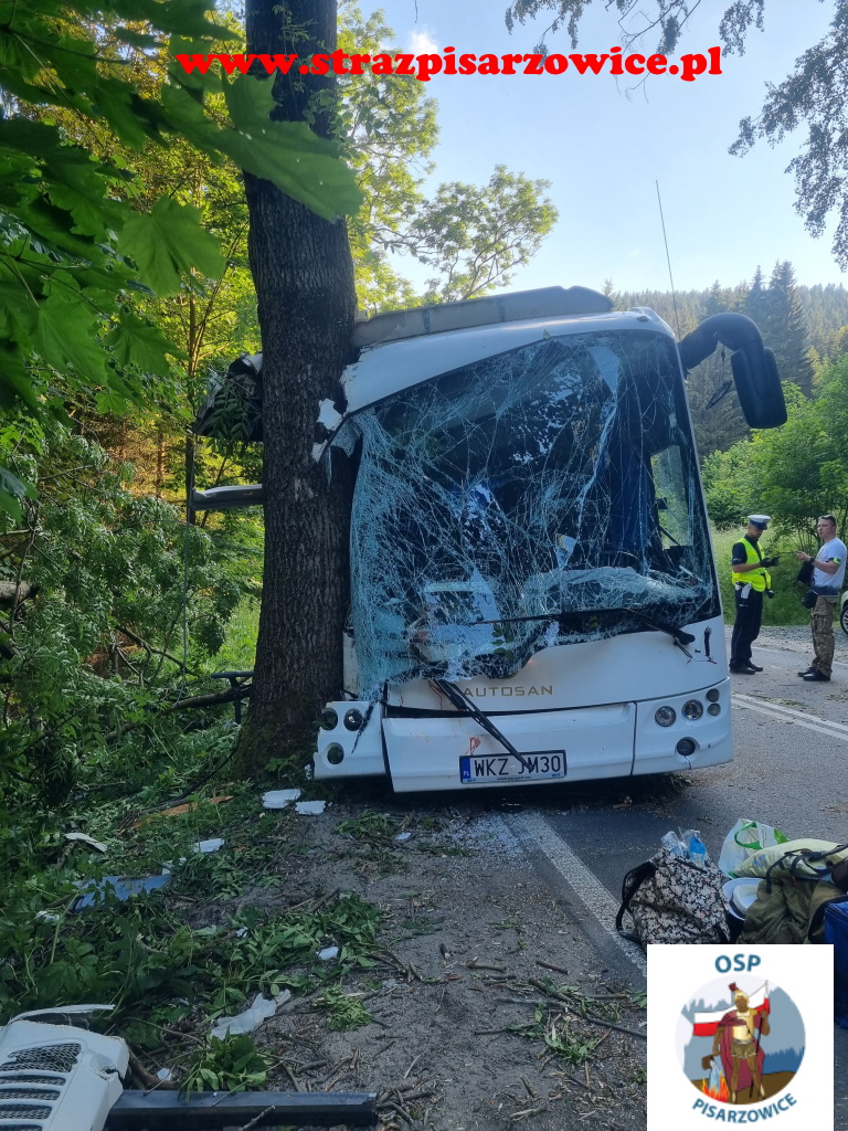Wypadek autobusu - OSP Pisarzowice