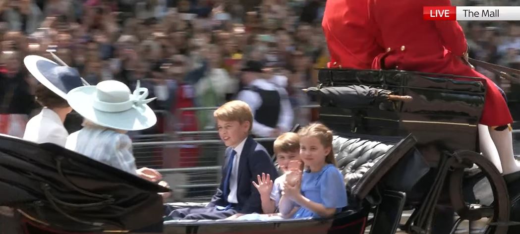 Książę George, książę Louis, księżniczka Charlotte - Trooping the Colour 2022, fot. screenshot Youtube/SkyNews