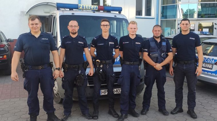 Policjanci z Nakła uratowali niespełna 2-letniego chłopca - fot. naklo.policja.gov
